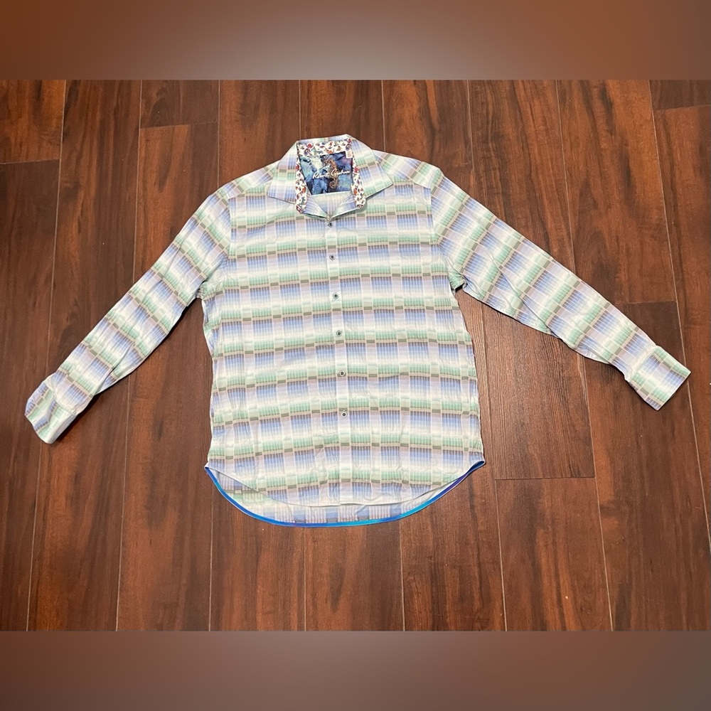Robert Graham Classic Fit Mens Button Down Shirt. Size XL.